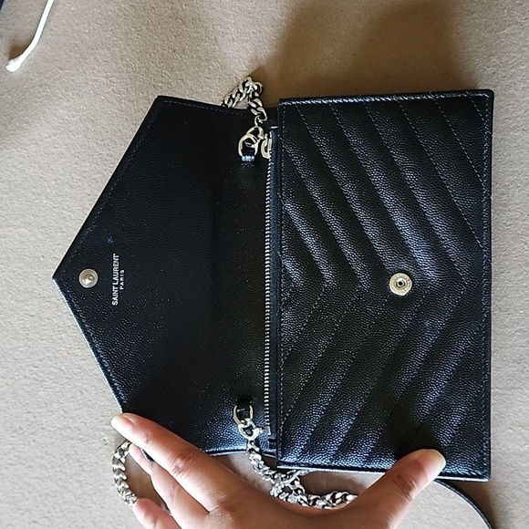 Saint Laurent YSL Monogram Small Wallet on Chain in Grained Leather - Picture 3 of 8